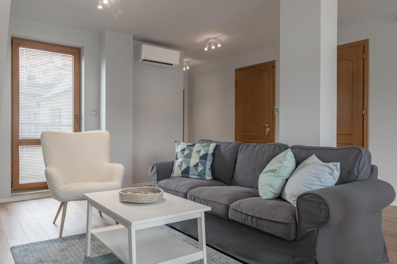 Magdalena Apartment - Two Bathrooms, Perfect City Center Varna Exterior foto